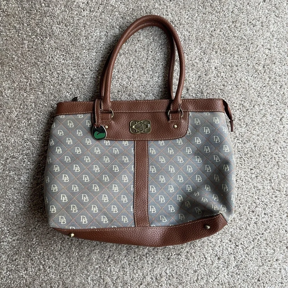 Dooney & Bourke Tote Bag Womens Large Brown Canvas Leather Zip Monogram Charm